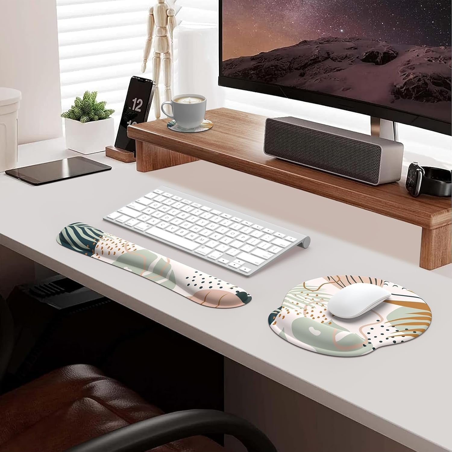 Mouse Pad Wrist Support Keyboard Wrist Rest Set, Ergonomic Mouse Pad with Non-Slip Base for Computer Laptop Home Office + Coasters, Easy Typing & Pain Relief Mouse Mat, Tropical Plants